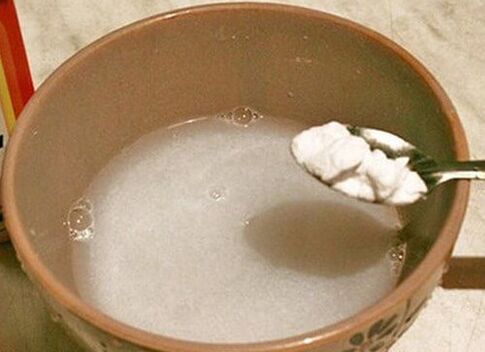 Solución de refresco para agrandar el pene.